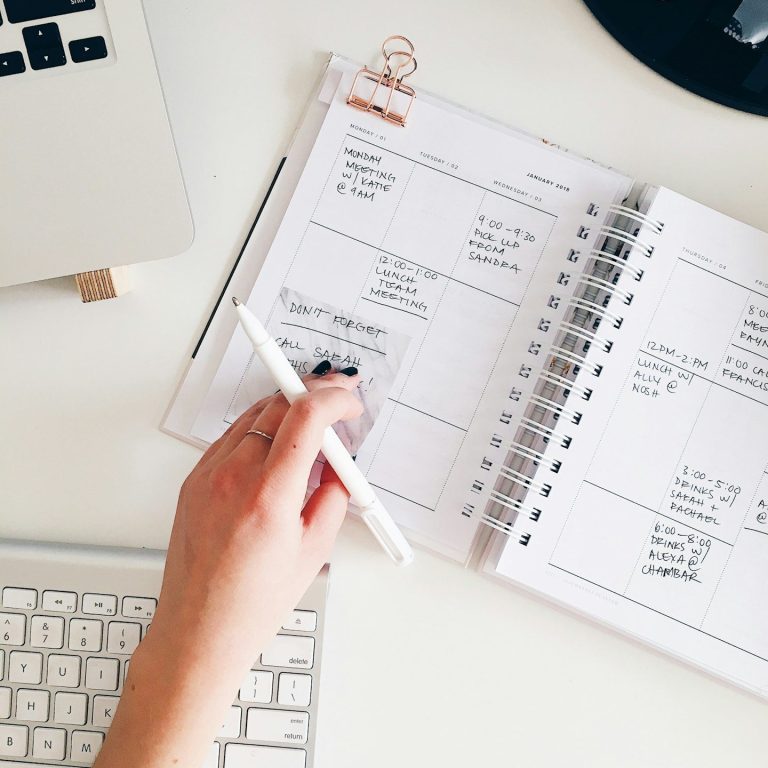 Avant toute formation, il est essentiel de comprendre les compétences à développer pour répondre aux enjeux de votre entreprise.